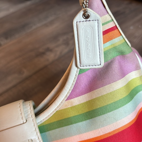 Coach Hampton Multicolor Striped Hobo Shoulder Bag White Leather - Picture 13 of 16